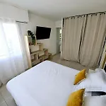 2 Pieces, Emplacement De Reve Martinez Apartman *