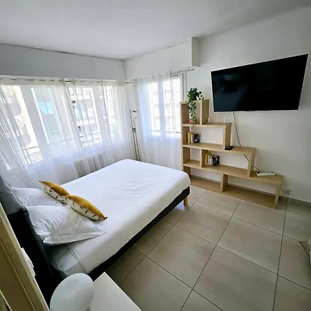 2 Pieces, Emplacement De Reve Martinez Apartman